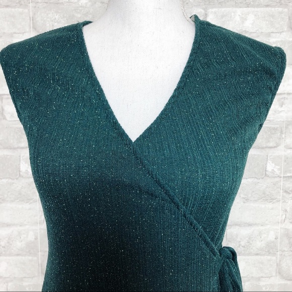 Green Glittery V-Neck Sleeveless Fitted Mini Dress Medium - Picture 7 of 11